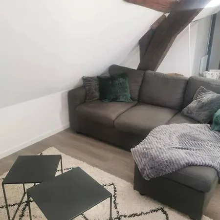 Le Petit Cloitre Apartment *